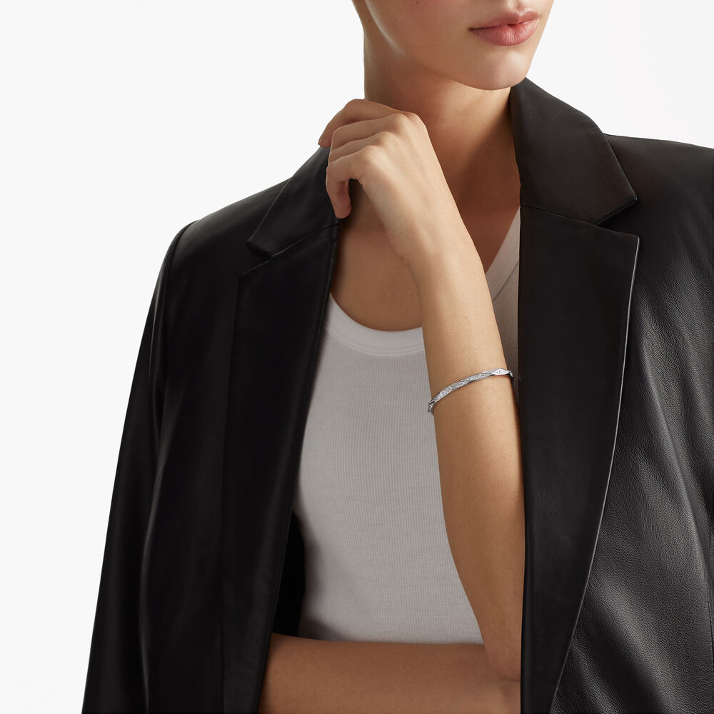 Laurence Graff Signature Pavé Diamond Bangle